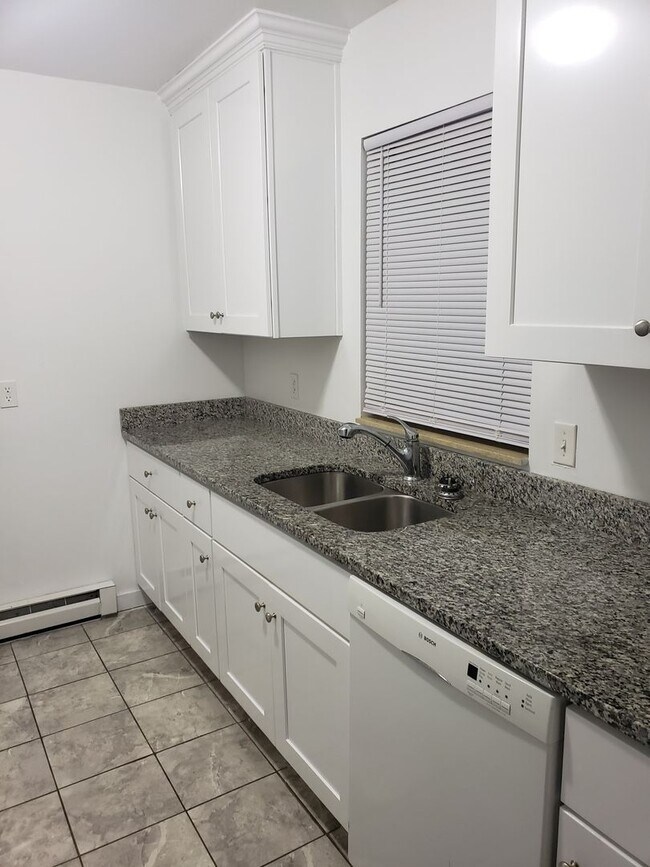 Foto del edificio - 3 Bedroom unit near ODU