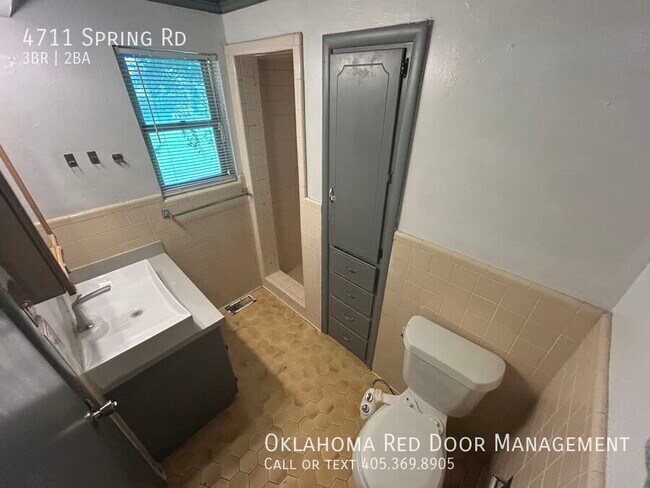 Building Photo - 4711 Spring Rd