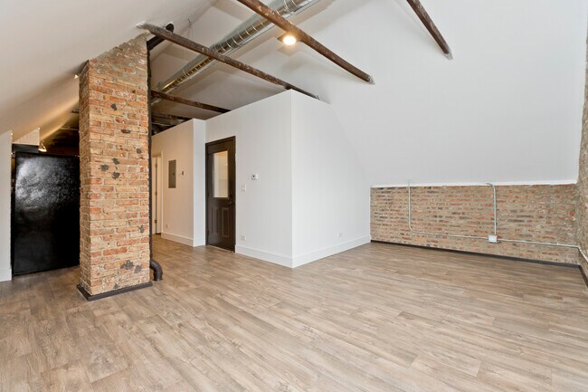 Building Photo - 837 W 33rd Pl