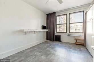 Building Photo - 1324 Locust St