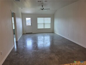 Building Photo - 1222 Concord Dr