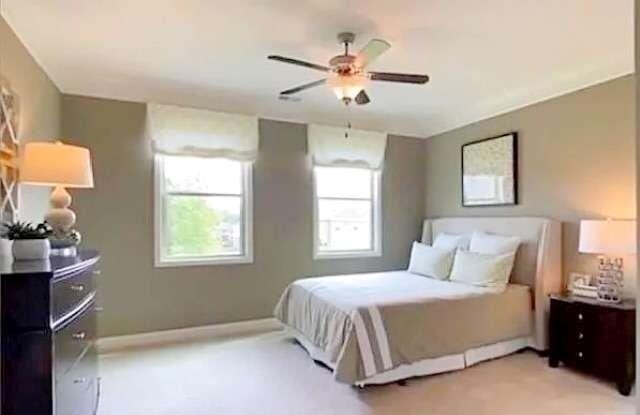 Foto del edificio - 5325 Chesire Ct