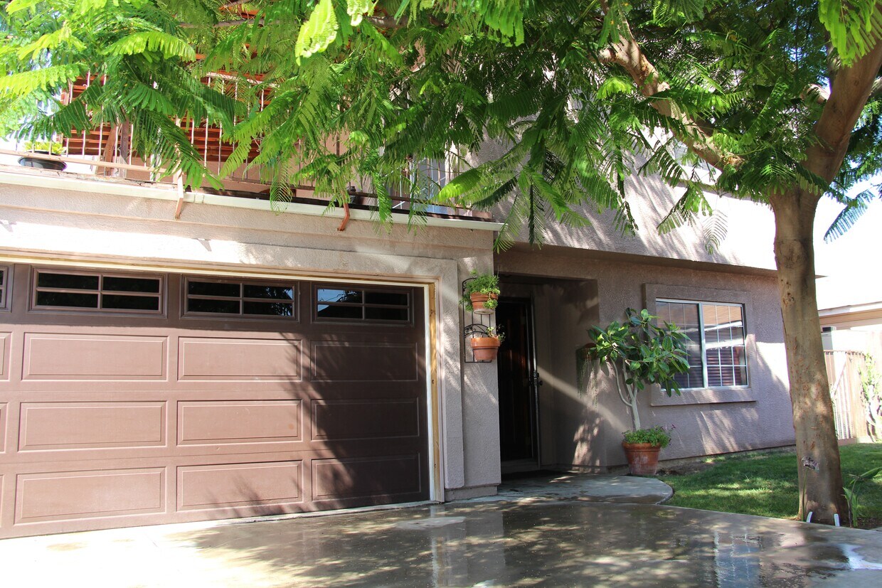 Primary Photo - 6117 Greenwood Ave