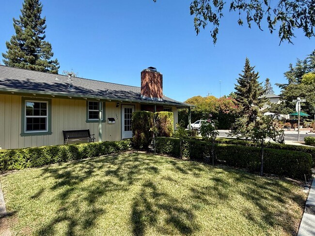 Foto del edificio - Bright and Spacious 3 Bedroom 2 Bath Home ...