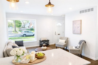 Building Photo - 1508 Gardenia Ave