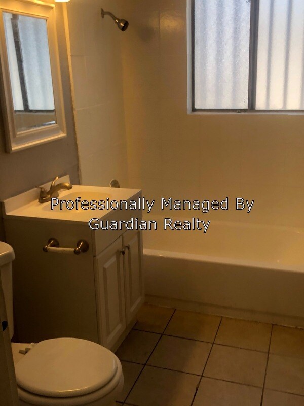 Primary Photo - 2575 Sherwood St