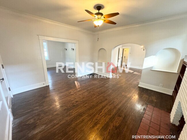 Foto del edificio - Charming Midtown Property - Move In Ready!