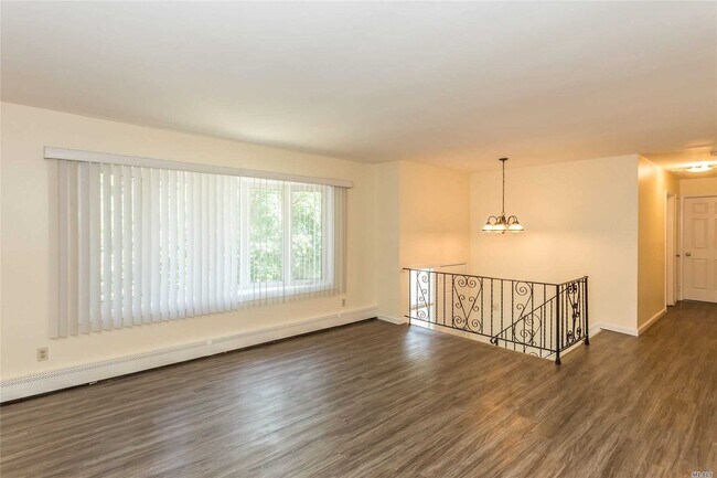 Foto del edificio - 72 Sunset Dr