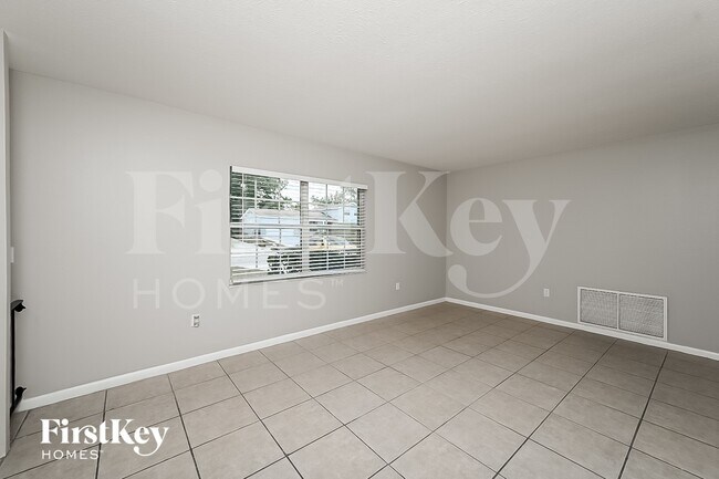Foto del edificio - 718 Kingswood Loop