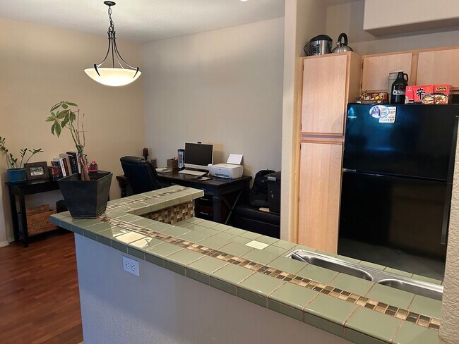 Building Photo - 4343 Soliere Ave