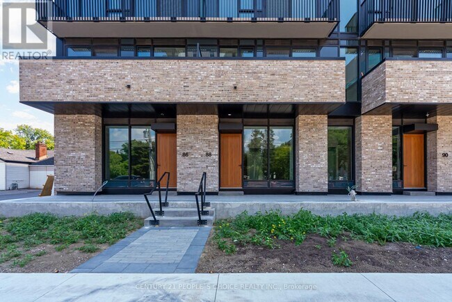 Building Photo - 88 Agnes St