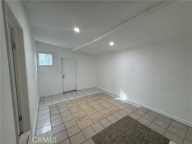 Foto del edificio - 5655 Atlantic Ave