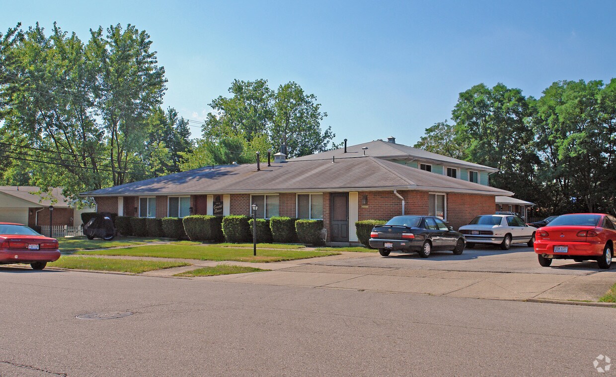 Building Photo - 2648-2670 Parklawn Dr