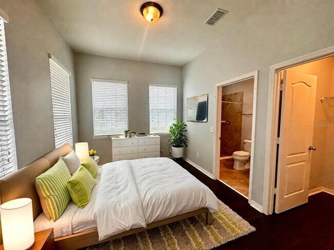 Foto del edificio - 373 Old Farm Ln