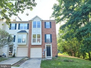 Building Photo - 13115 Rosebay Dr