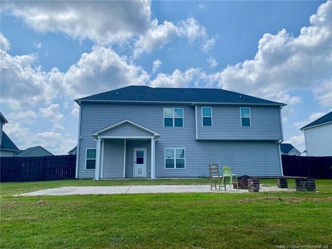 Foto del edificio - 3117 Hunting Lodge Rd