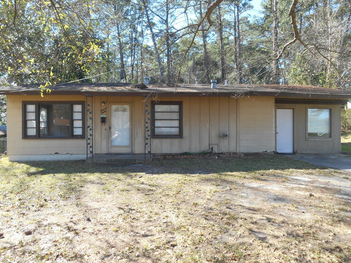 1130 Westwood Dr, Leesville, LA 71446 House Rental in Leesville, LA