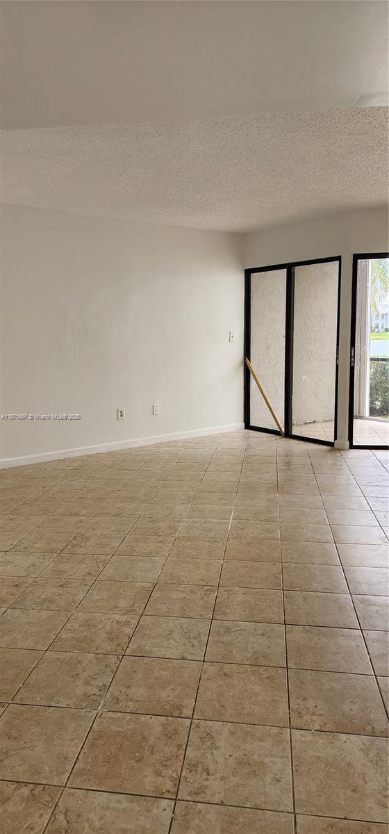 Building Photo - 1460 Jefferson Dr