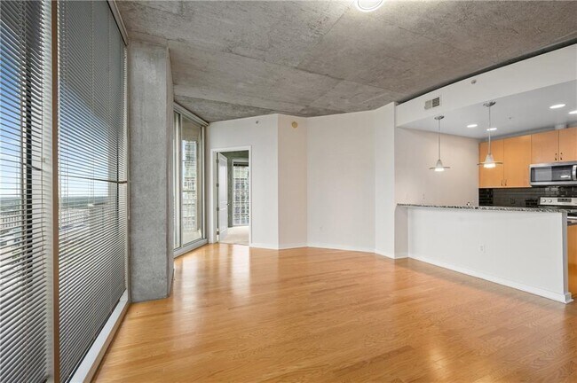 Building Photo - 400 W Peachtree St NW