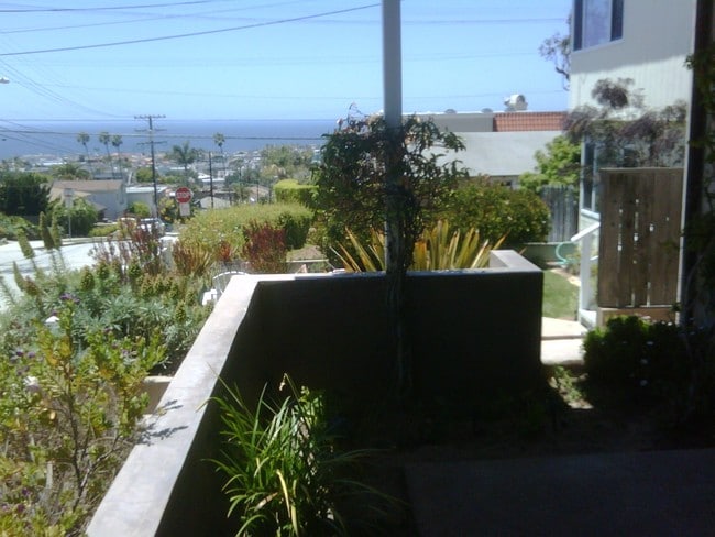 Ocean View Decks - 707 Longfellow Ave