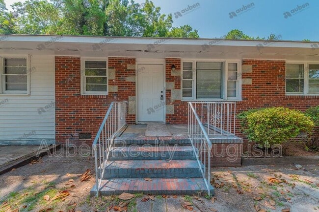 Building Photo - 109 Vanderbilt Cir