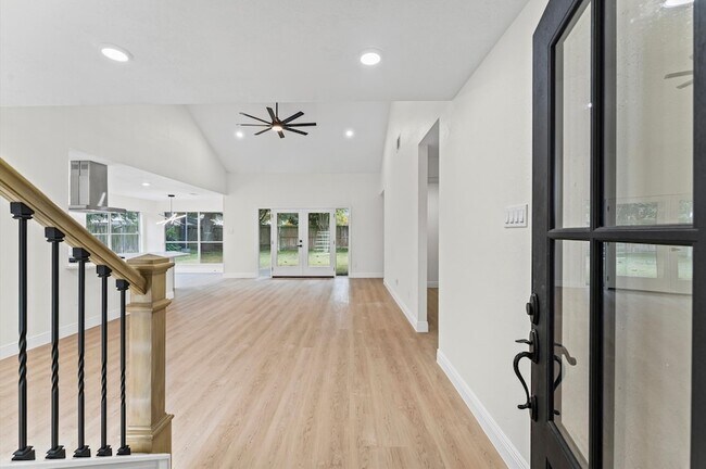 Foto del edificio - 7631 Ashton Dr