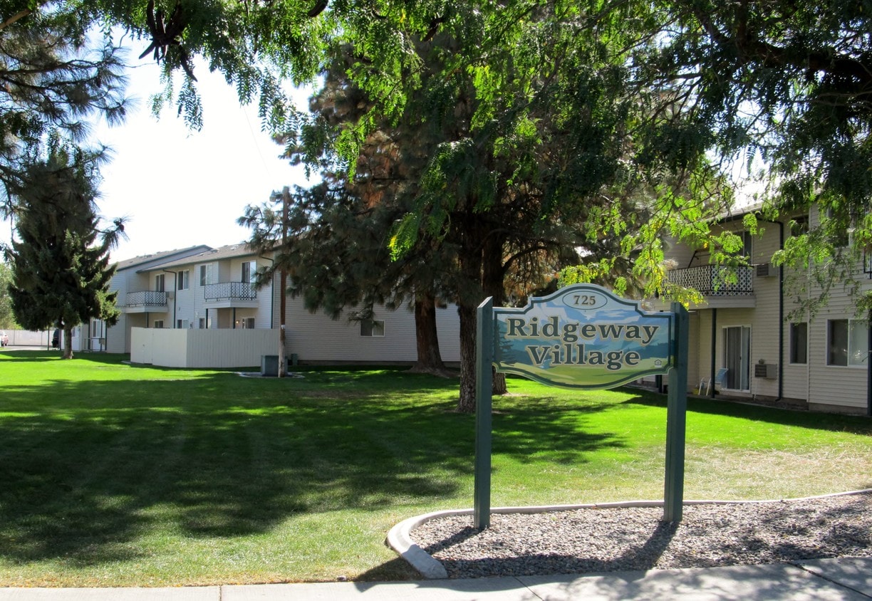 Ridgeway Village Apartments Hermiston