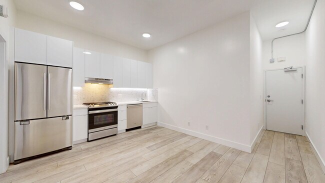 Foto del edificio - 759 6th Ave