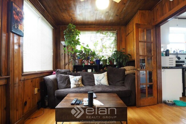 Foto del edificio - 3915 N Wolcott Ave