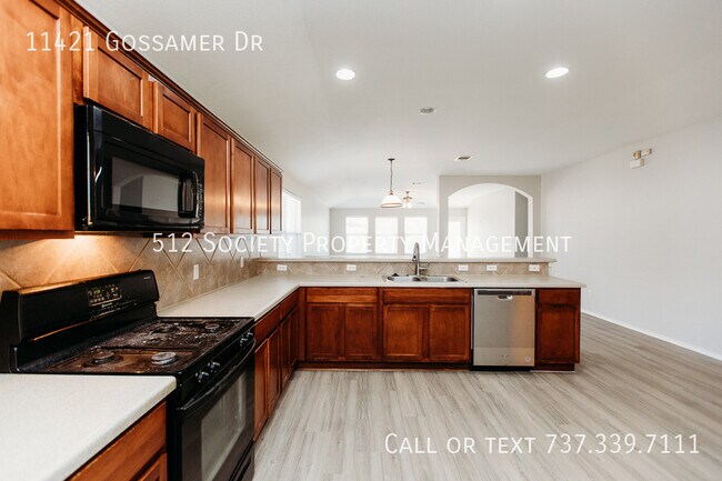 Foto del edificio - 11421 Gossamer Dr