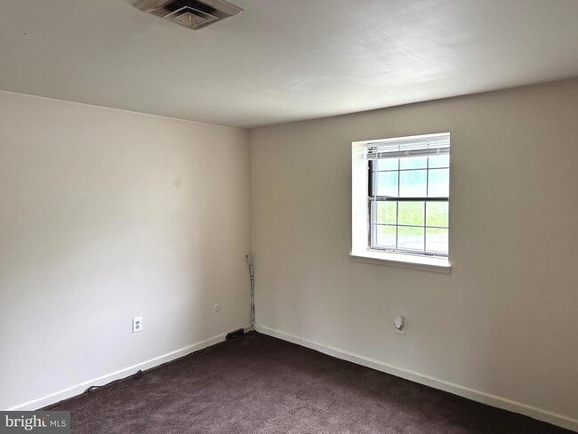 Building Photo - 205 Ridge Ave