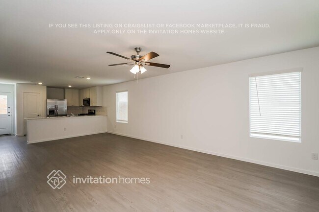 Foto del edificio - 3113 Lynmar Ln