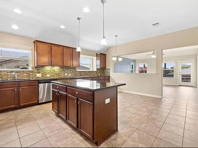 Building Photo - 417 Tula Trail