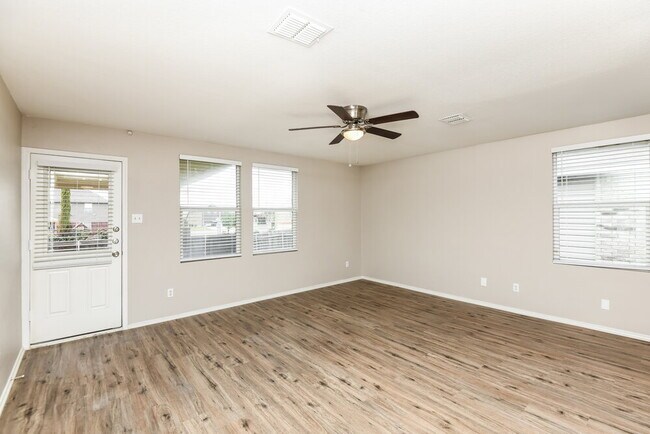 Building Photo - 4209 German Pointer Way
