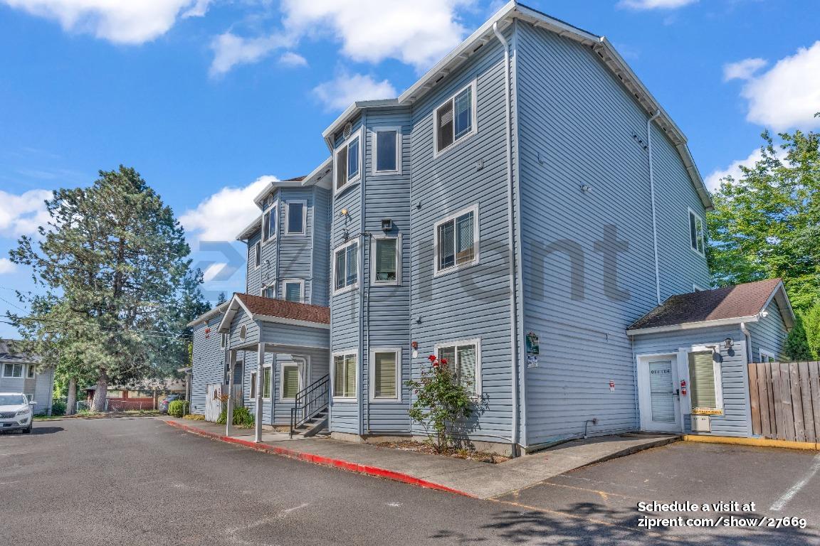 Foto principal - 12239 SE Bush St