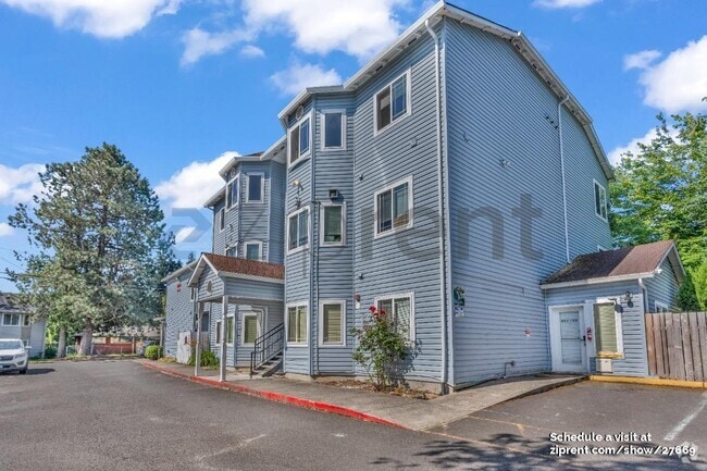 Building Photo - 12239 SE Bush St