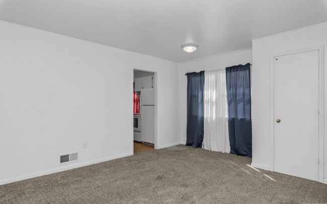 Foto del edificio - 570 N 8th E