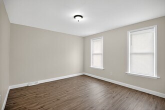 Building Photo - 2758 Mickle St