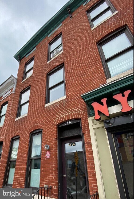 Primary Photo - 3344 E Baltimore St