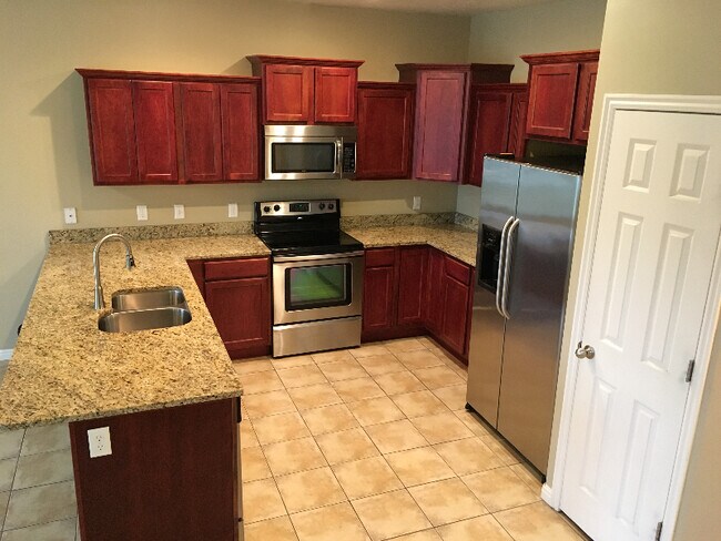 Foto del edificio - 825 Jordan Oaks Ct