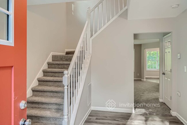 Building Photo - 3188 Dodson Dr