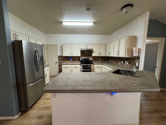 Building Photo - 4-Bedroom House for Rent in Killeen