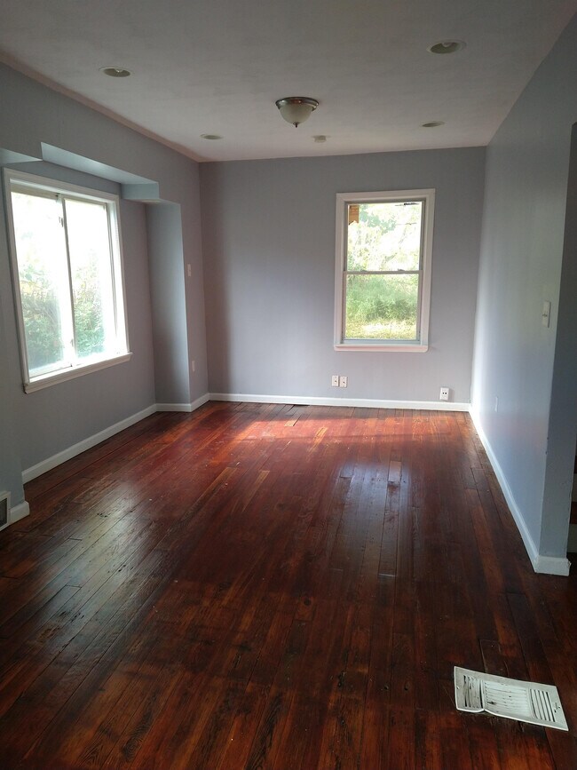 Foto del edificio - 3704 E 118th St