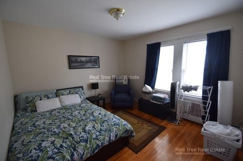 Foto del edificio - 416 Baker Ave