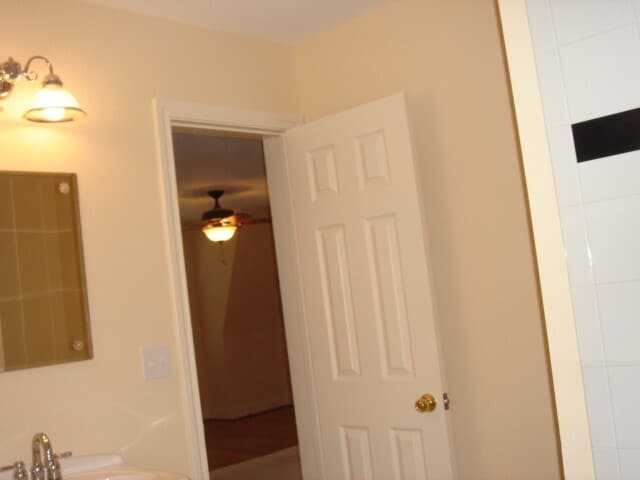 Building Photo - 633 Harvard St