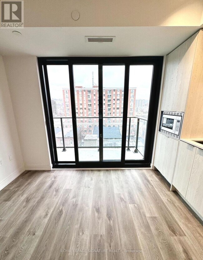 Photo du bâtiment - 1 Jarvis St