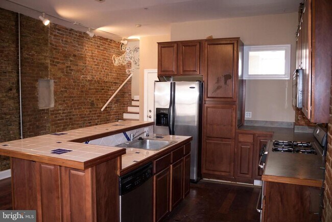 Foto del edificio - 635 N 3rd St