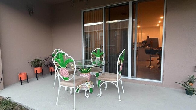 Building Photo - 1623 Thicket Ave