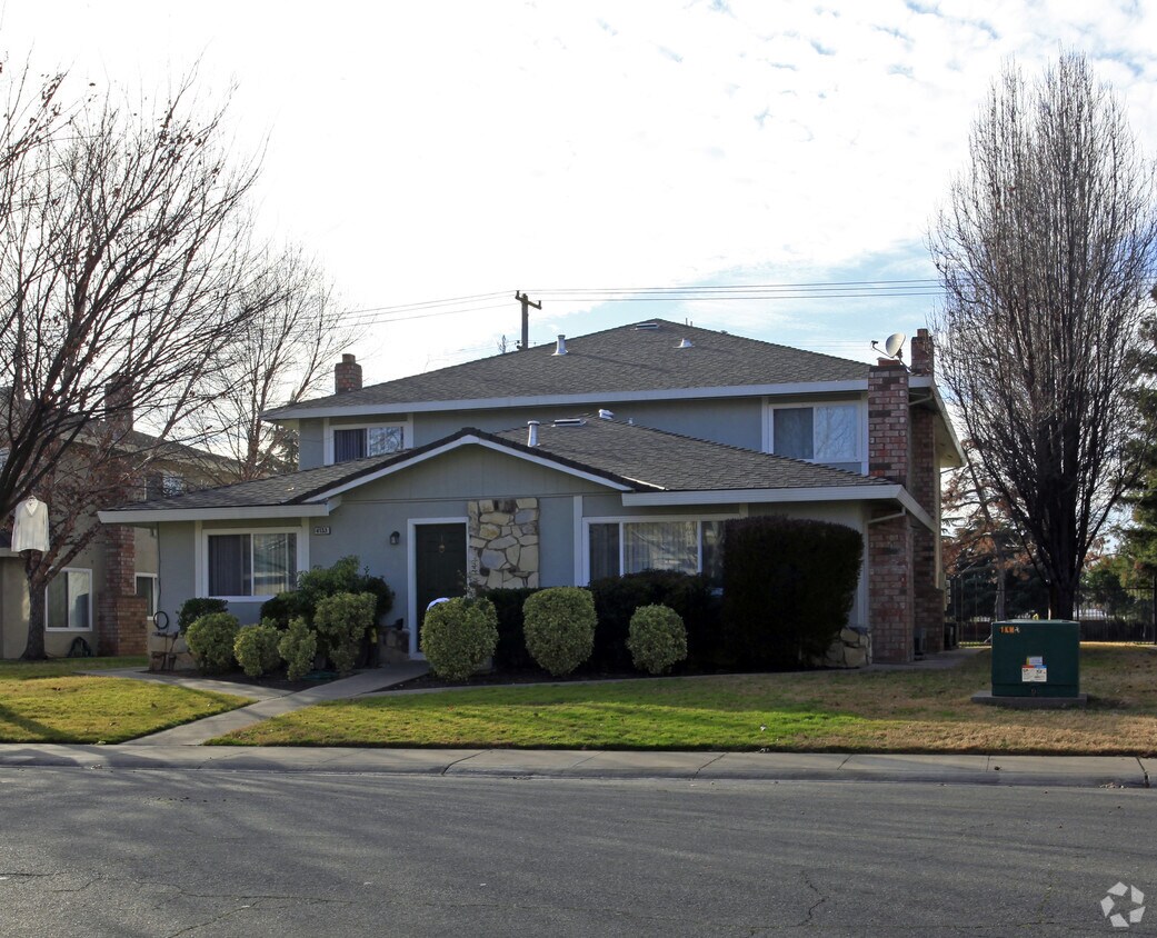 Foto del edificio - Gaddi Grove Townhomes