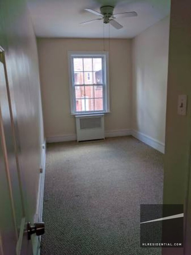 Foto del edificio - 6837 Dartmouth St